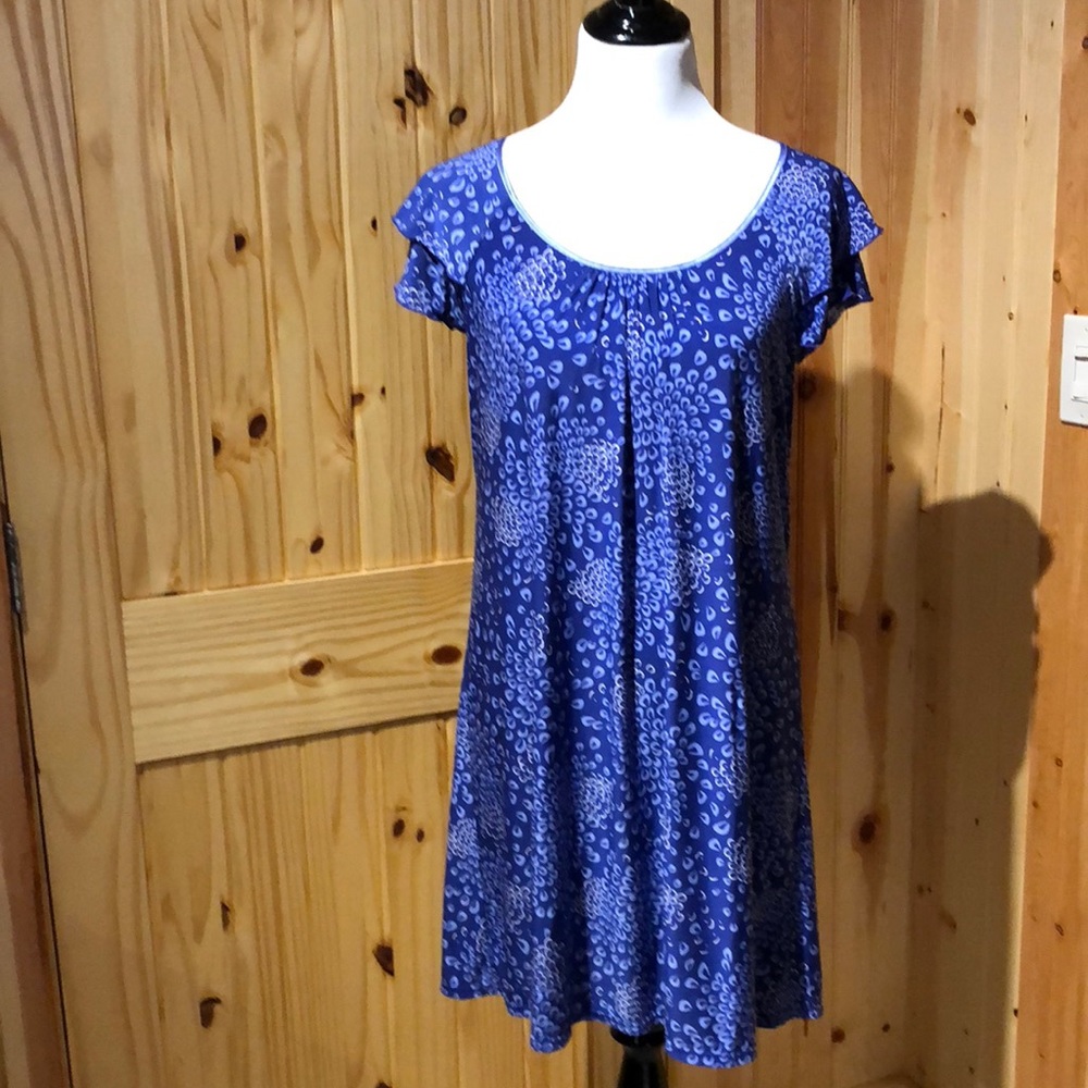 EUC Stretchy Nighty sz M